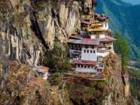 Stunning Takstang Monastery, Bhutan |  Richard I'Anson