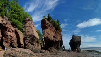 Hopewell Rocks, New Brunswick</i>