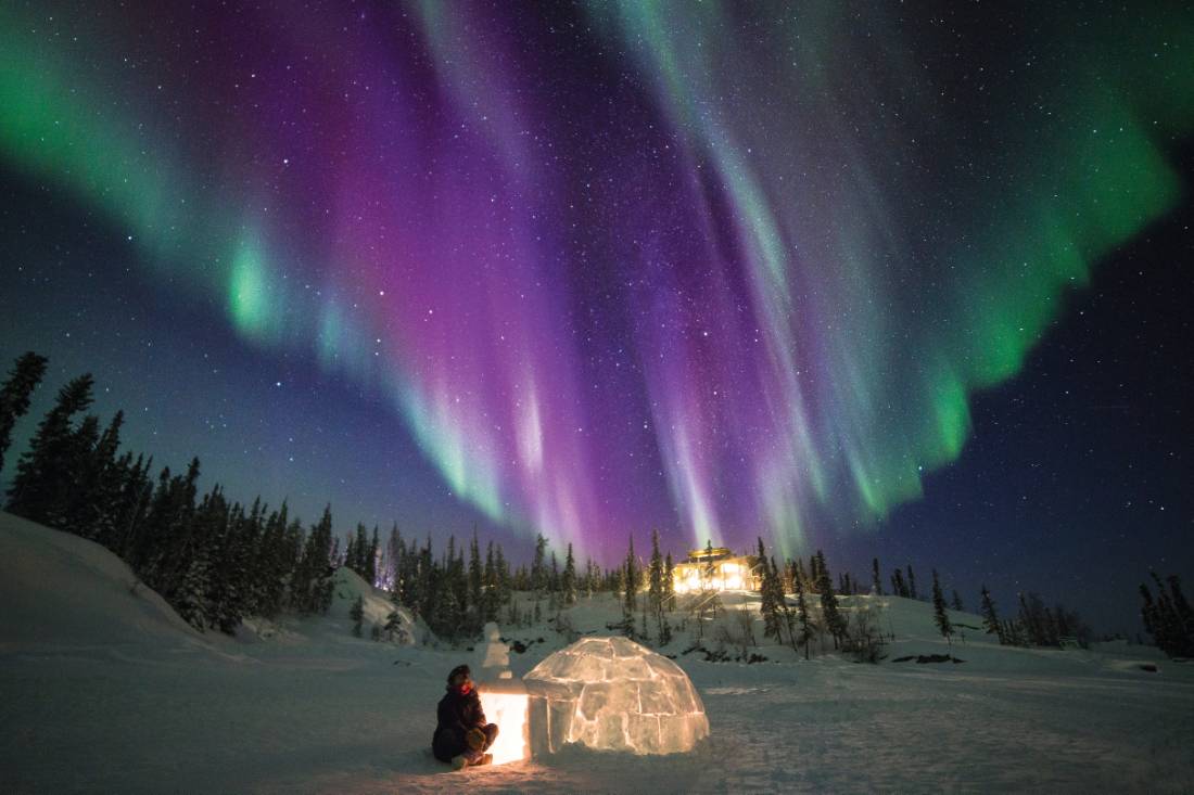 Make your own igloo during a winter Northern Lights Eco Escape |  <i>Martina Gebrovska</i>