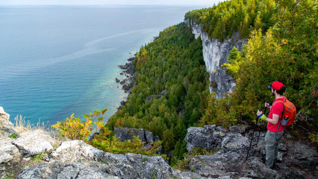 Take in sweeping views over the bay’s blue waters | Pete Heck