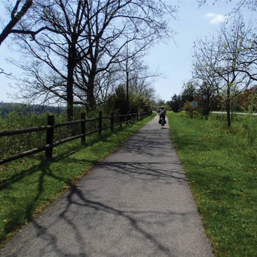 Explore Niagara Cycling Trail Wine Ontario Great Canadian Trails