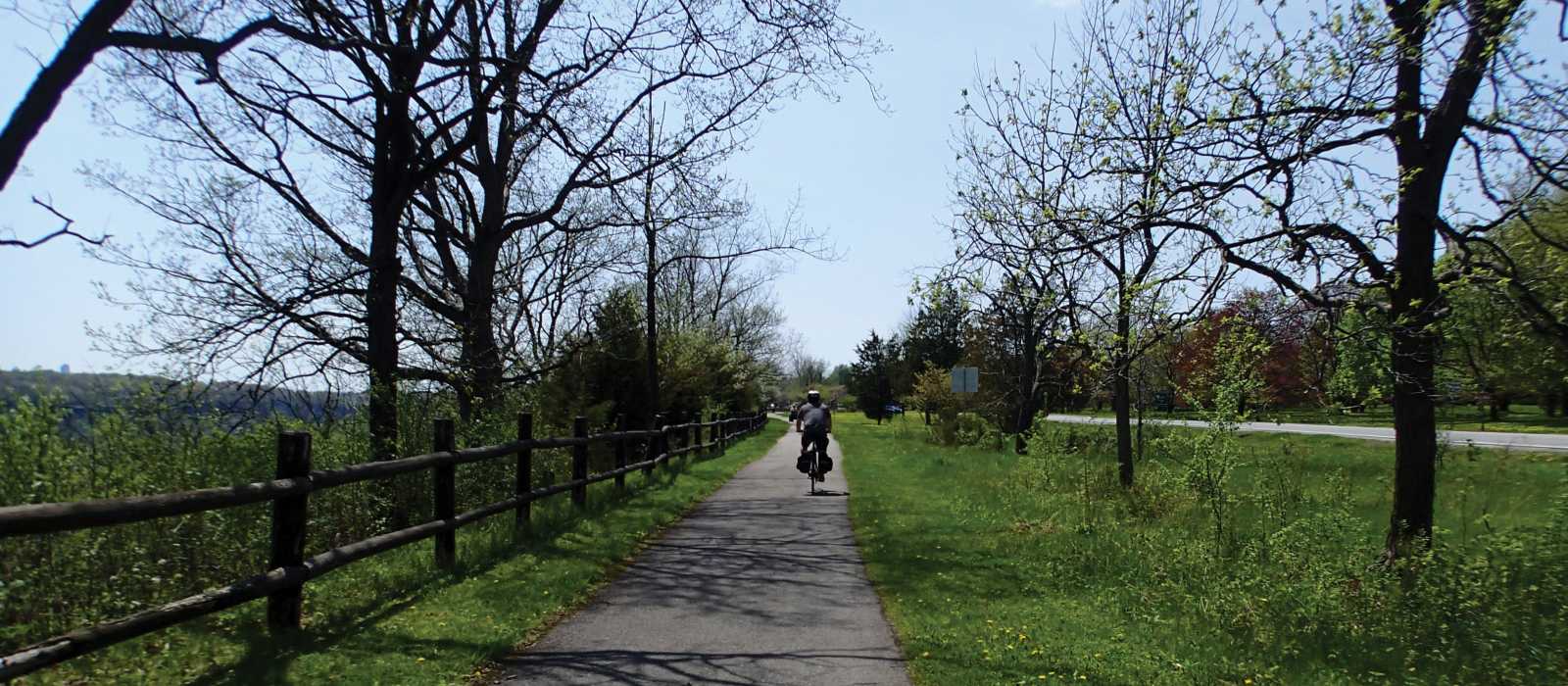 Explore Niagara Cycling Trail Wine Ontario Great Canadian Trails