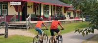 The old train station in Nominingue, P'tit Train du Nord linear park | ©Tourisme Laurentides