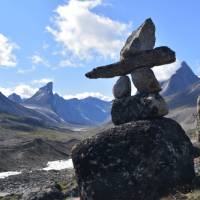 Inuksuk at the Inuit travel corridor, Akshayuk Pass | ©Parks Canada • Parcs Canada / Eric Brown