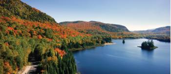 Autumn in Mont-Tremblant | @tourismeLaurentides